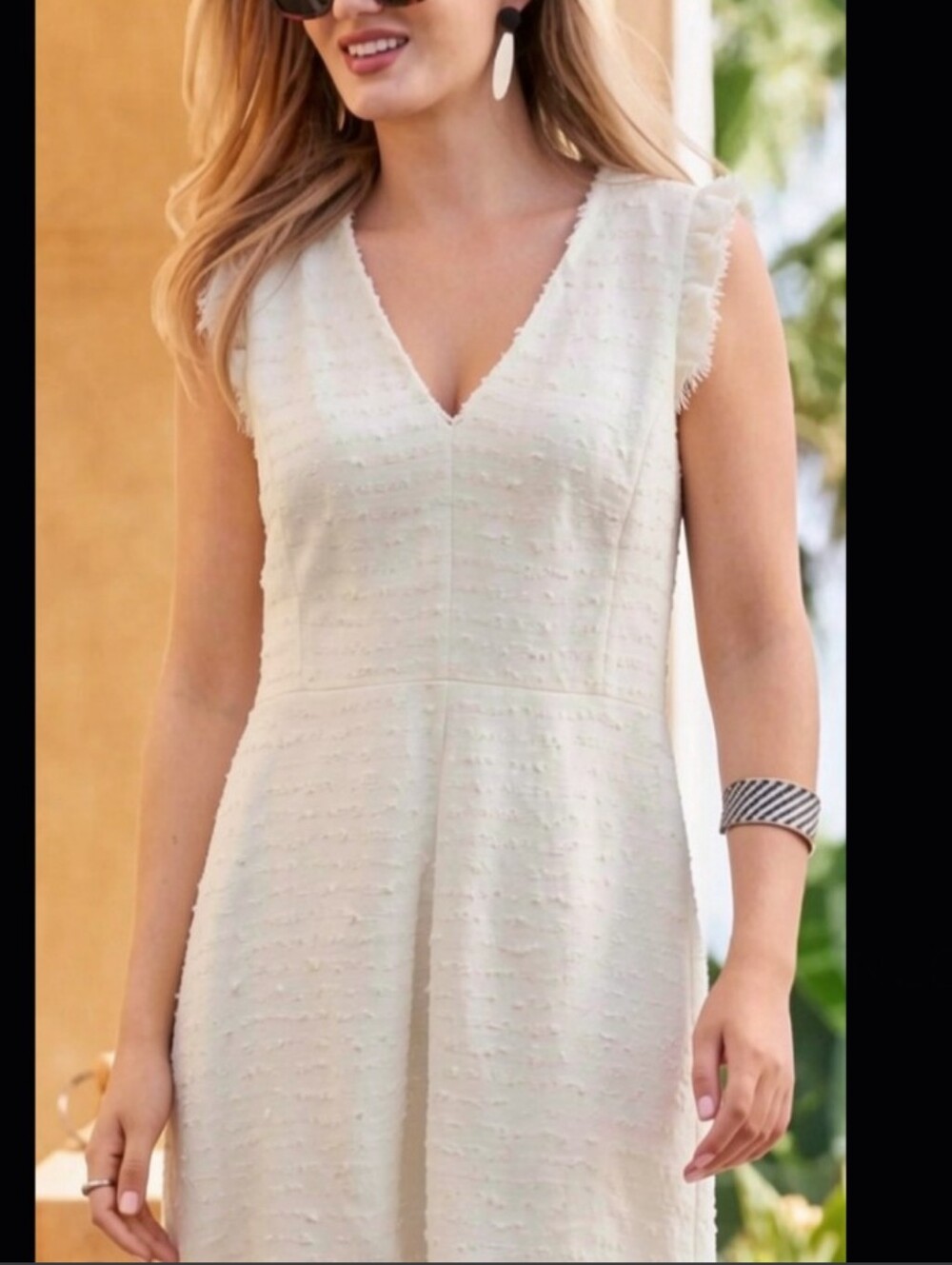 Rebecca Taylor White Tweed Textured V-Neck Dress - Elegant. Size 8. NWT.